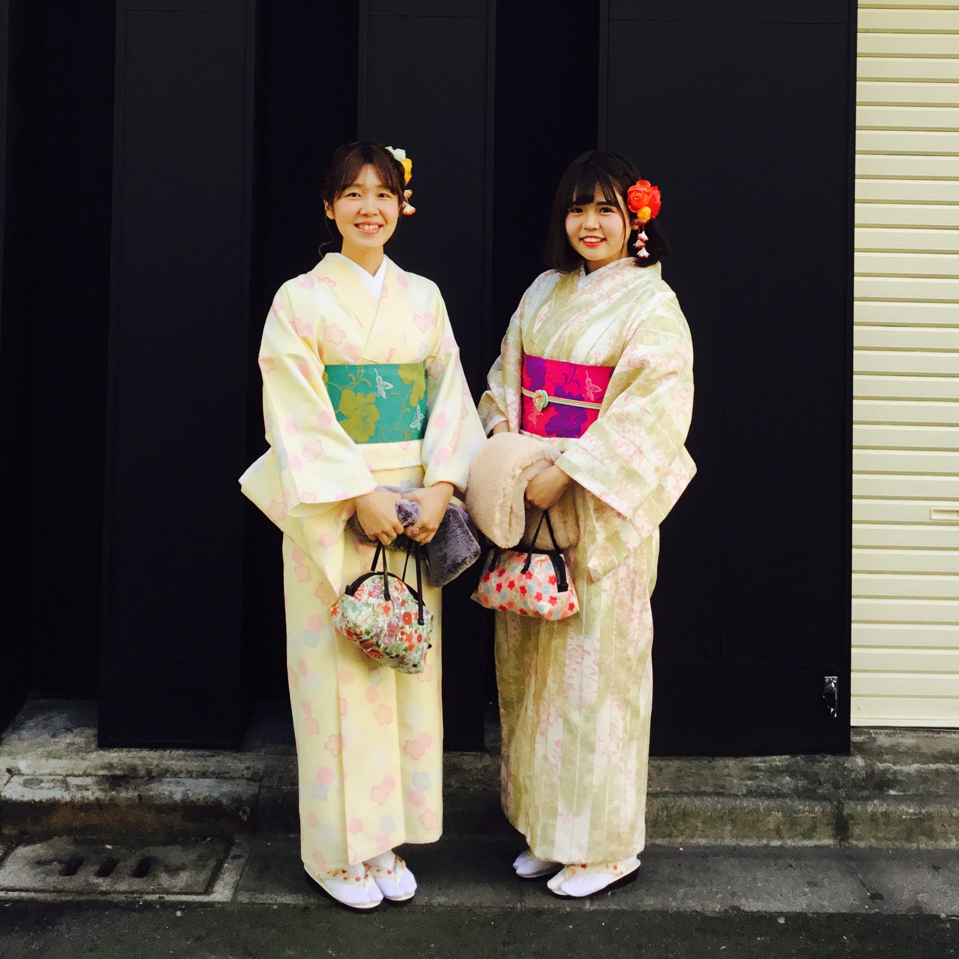 寒さも飛び散る華やかさ