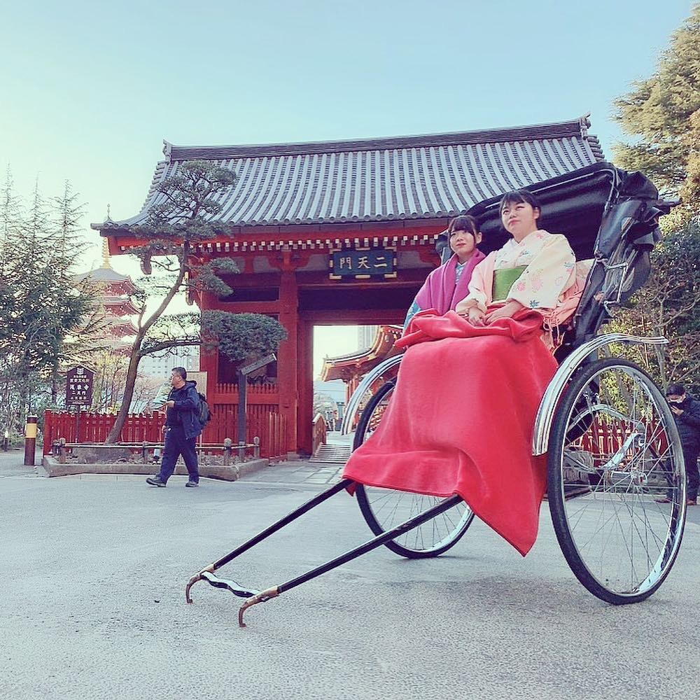 お着物と人力車で浅草満喫!