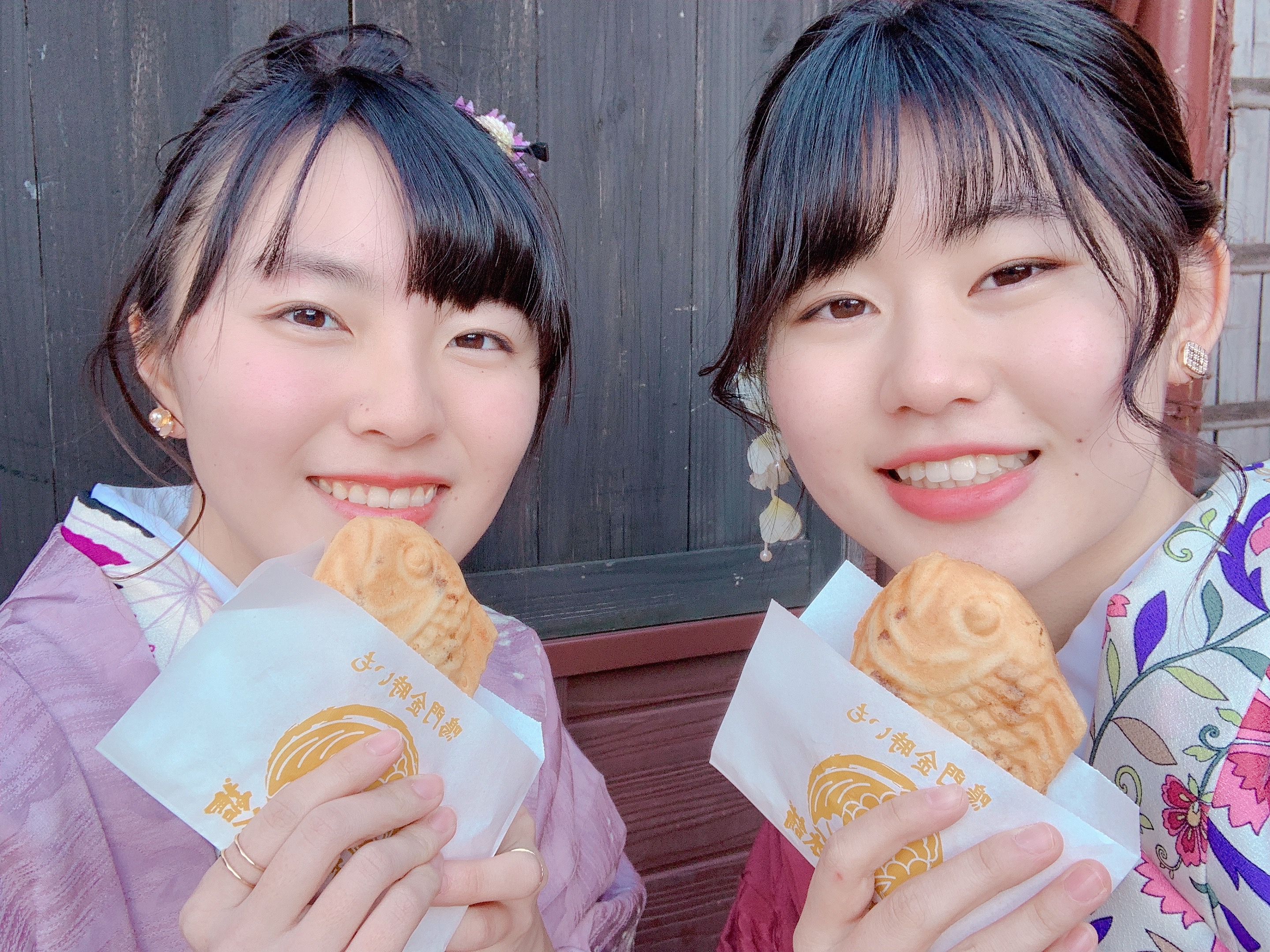 浅草で食べ歩き(๑>◡<๑)