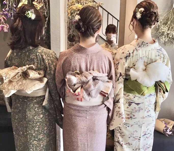 レトロモダンで個人撮影に行かれるお客様増えております♡